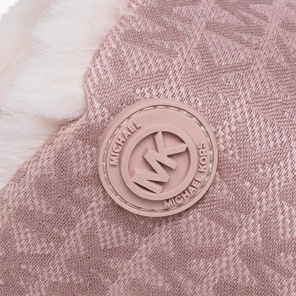 NWT Michael Kors Fluff MK Signature Logo Pattern Slippers - Picture 3 of 3